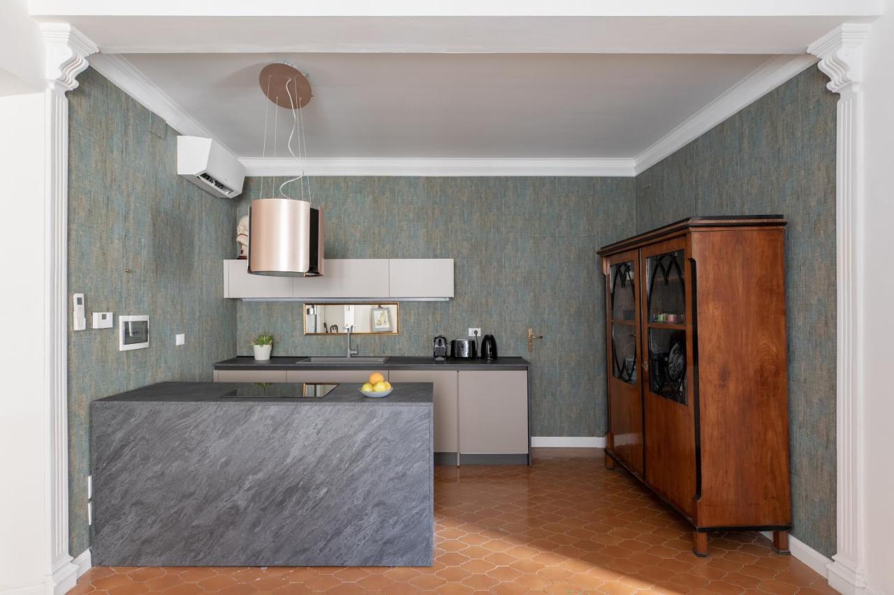 Iflat Modern In The Monti Area Rom
